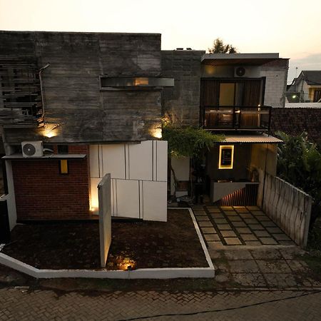 Happy House Bnb Bromo Backpacker Probolinggo Zewnętrze zdjęcie