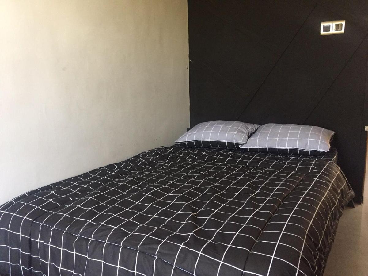 Happy House Bnb Bromo Backpacker Probolinggo Zewnętrze zdjęcie