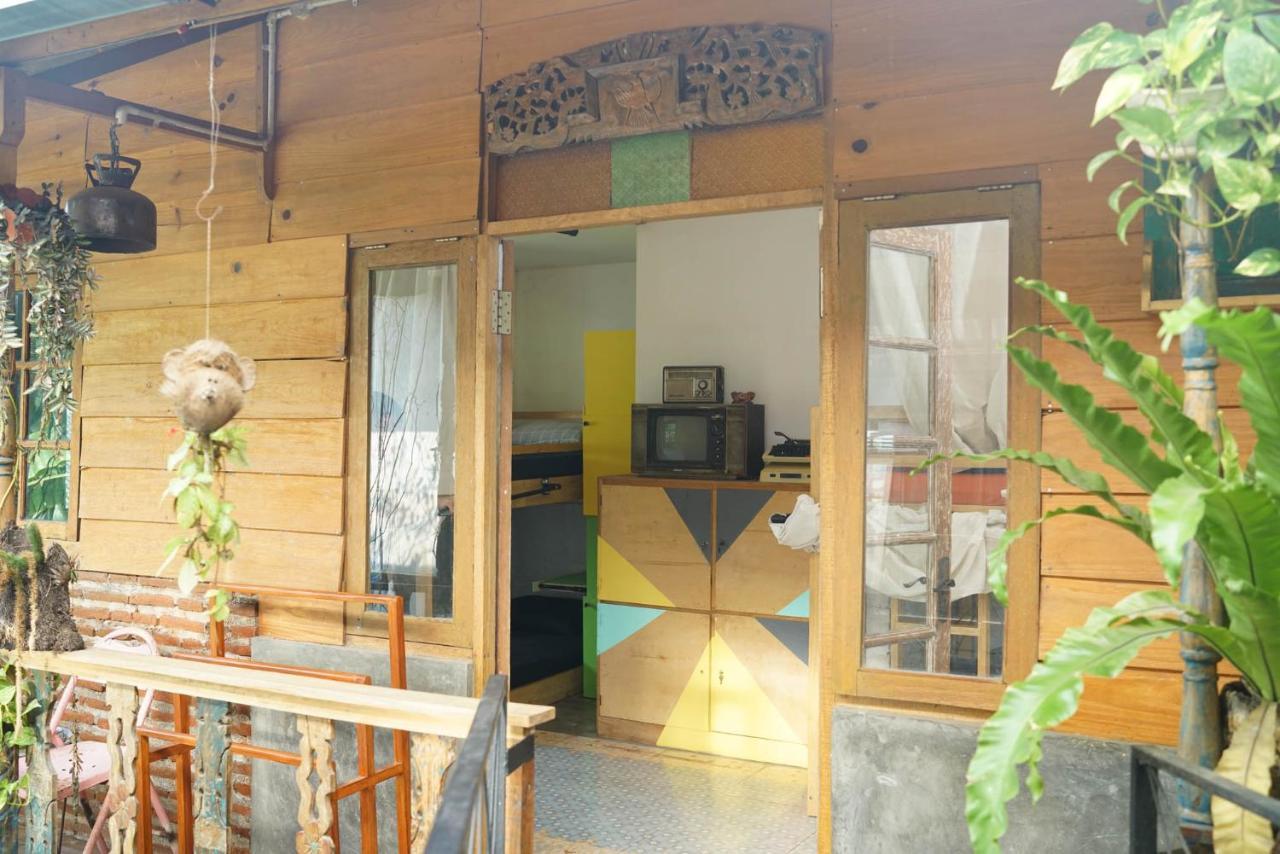 Happy House Bnb Bromo Backpacker Probolinggo Zewnętrze zdjęcie