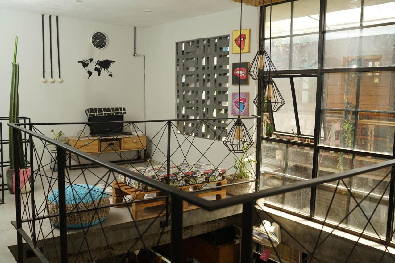 Happy House Bnb Bromo Backpacker Probolinggo Zewnętrze zdjęcie