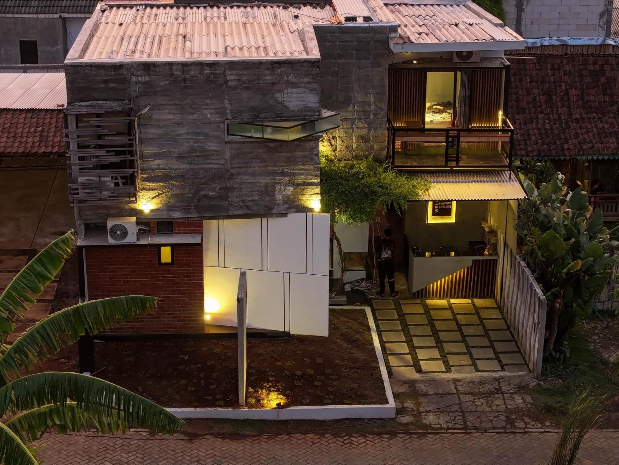 Happy House Bnb Bromo Backpacker Probolinggo Zewnętrze zdjęcie