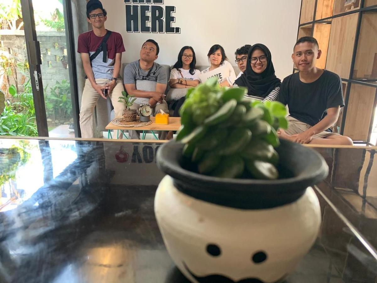 Happy House Bnb Bromo Backpacker Probolinggo Zewnętrze zdjęcie